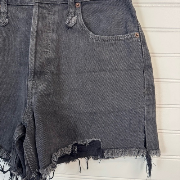 Free People Makai Cuf Off Frayed Hem Shorts OB1268908 Size 27 Black - Picture 2 of 8